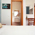 Gasthuis Country San Vito Bay 3*