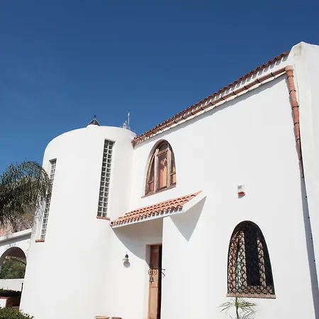 Konukevi Country San Vito Bay 3*