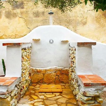 Konukevi Country San Vito Bay 3*